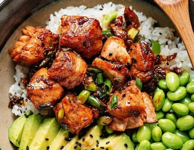 Delicious hot lunch recipes for easy meal planning and satisfying school lunches.